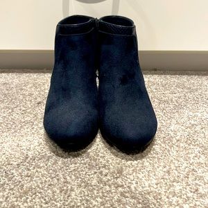 Size 6 blue booties